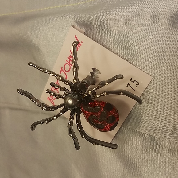 Betsey Johnson spider ring size 7.5 new - Picture 2 of 6